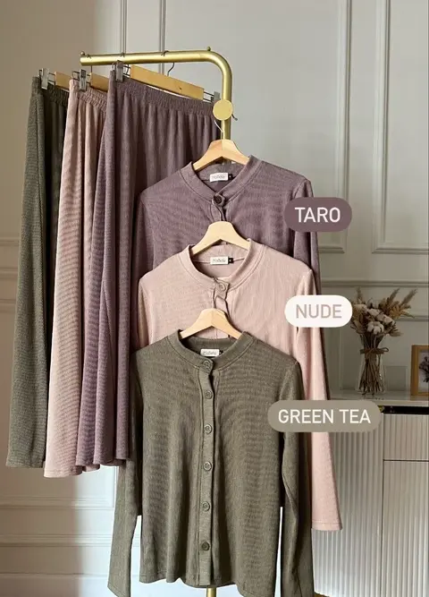AFDC4360-D3F1-4FFC-9850-A07FC4D6663E Khisna collection - One set rok knit milea wanita kekinian warna cantik bestseller